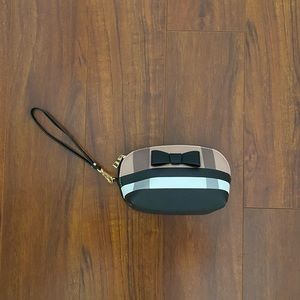 NWOT Deluxity Los Angeles Pink, White, Black Plaid Wallet Wristlet